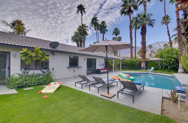 NEU! Moderne Oase ~ 3 Mi in die Innenstadt von Palm Springs!