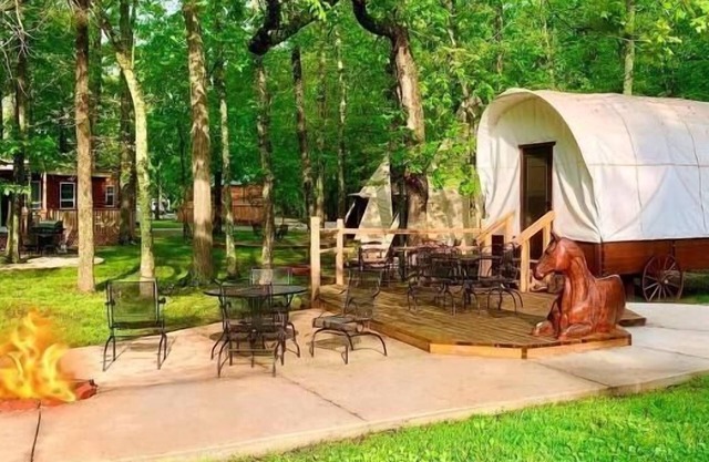 Covered Wagon - Feel the thrill of Glamping at it's best!