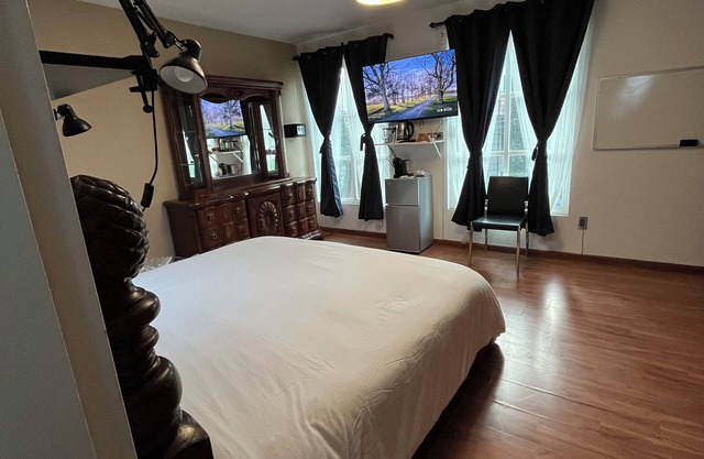 Coyoacán King 1 SuperHost: Comfort, Style and Privacy
