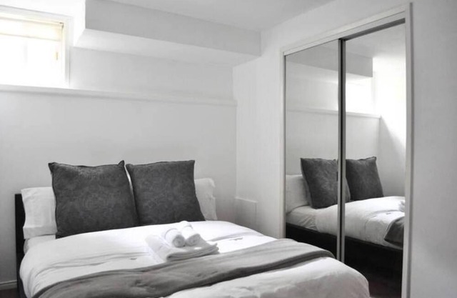 Cozy 1 BD Suite Centrally Located North Vancouver