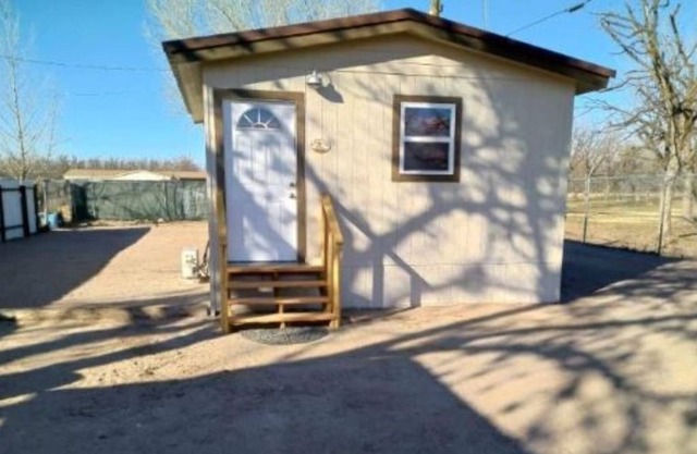 Cozy 1 Bdm Tiny House, free parking on site
