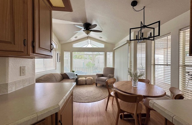 Cozy 1 Bed Retreat at Palm Creek