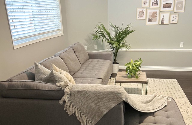 Cozy 1 Bed suite close to Jubilee Hospital