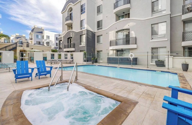 Cozy 1-bedroom apartment in fabulous Marina del Rey with pool, free parking