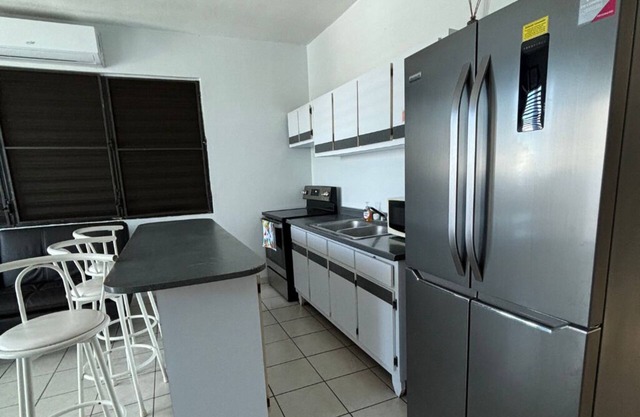 Cozy 1-bedroom apartment in enjoyable Salinas with AC, WiFi