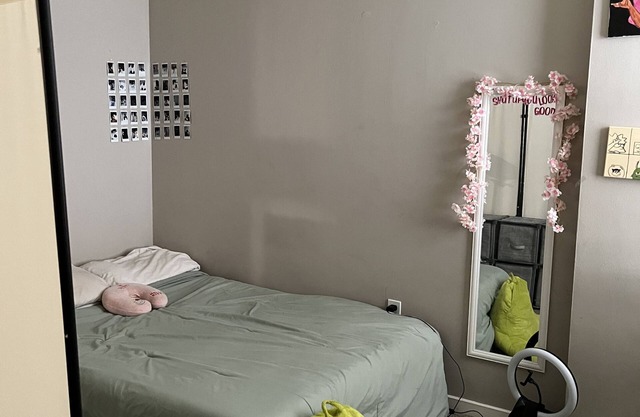 Cozy 1-bedroom apartment with fitness room, WiFi in charming Harrisburg
