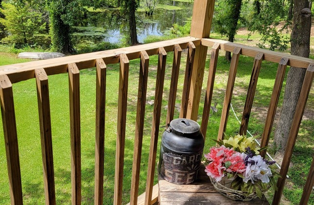 Cozy 1-bedroom apartment in superb Shreveport with AC, WiFi
