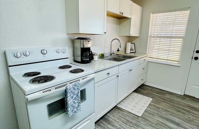 Cozy 1-bedroom apartment in charming Portales.