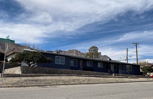 Cozy 1-bedroom apartment in enchanting central El Paso with AC, WiFi