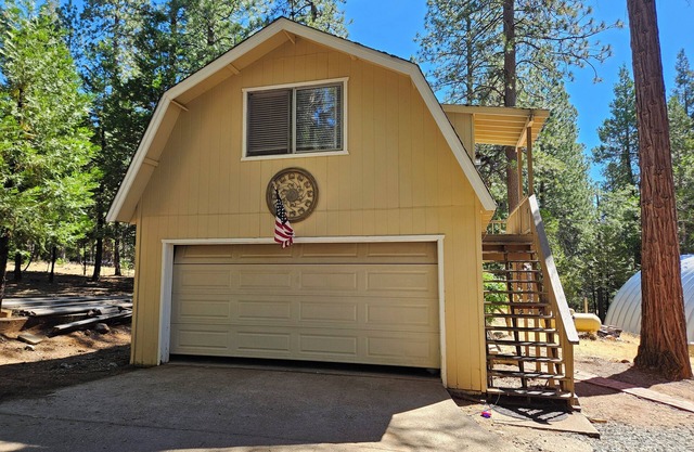 Cozy 1-bedroom apartment in welcoming Pioneer with WiFi, AC. Close to Kirkwood.