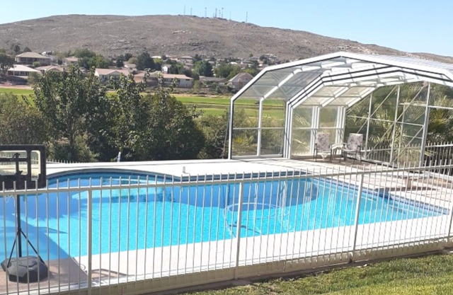 Cozy 1-Bedroom Casita w/ Pool and Yard