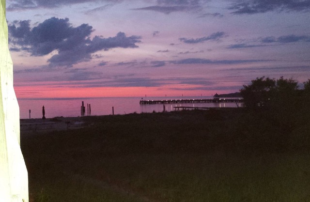 Cozy 1-Bedroom Condo in Montauk with Stunning Sound Views & Breathtaking Sunsets