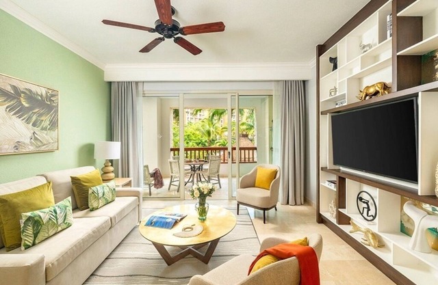 Cozy 1-bedroom condo with AC and WiFi in charming Cancún