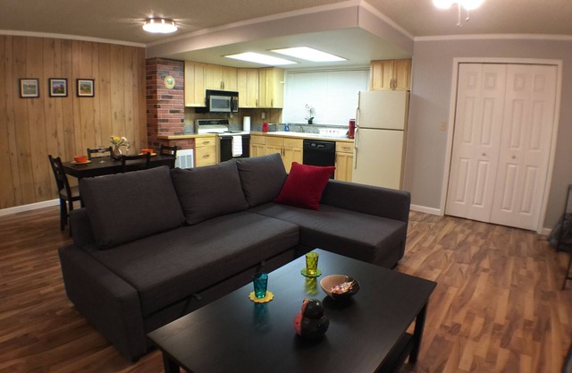Gemütliches Haus mit 1 Schlafzimmer im Herzen von Kennewick - Great Corporate House