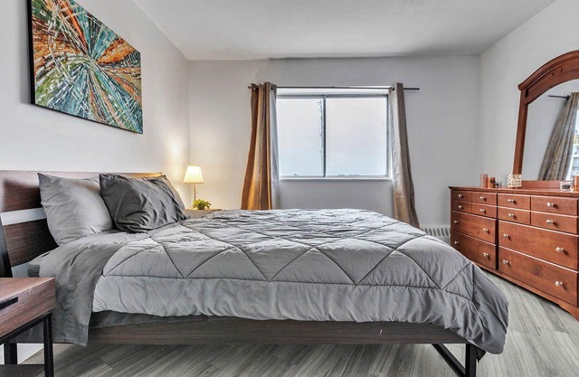 Cozy 1 bedroom in front of park lafontaine