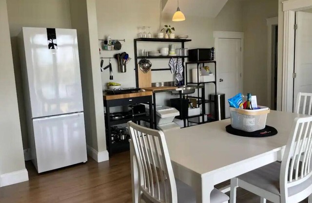 Cozy 1 bedroom lakefront basement apartment in delightful Williamswood, NS