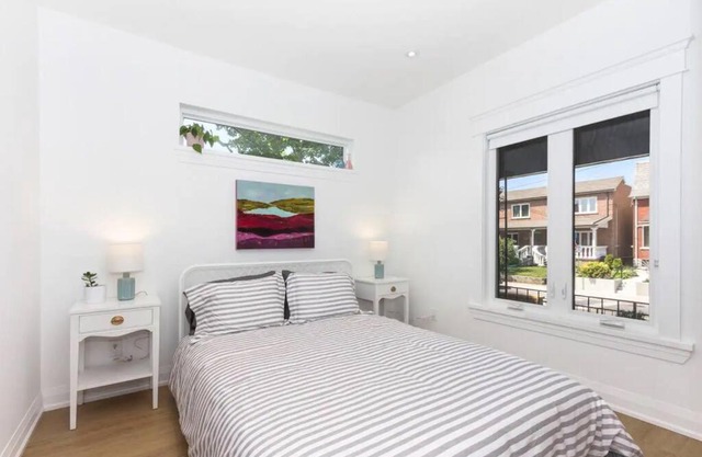 Cozy 1 Bedroom near Downtown Toronto