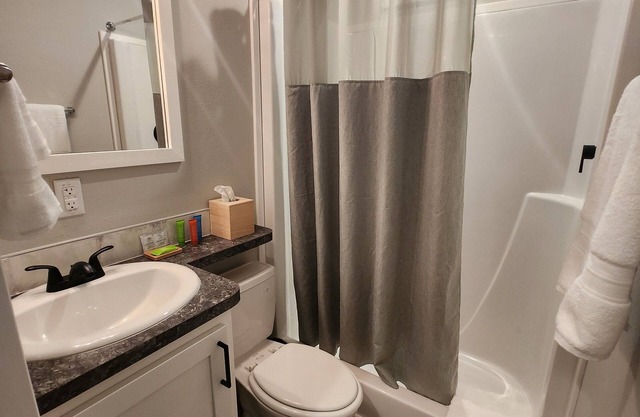 Cozy 1-bedroom resort with Loft, WIFI, fitness room in welcoming Hardeeville