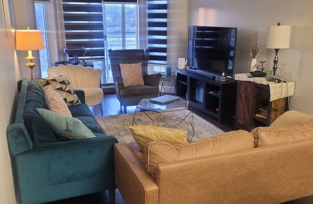 Cozy 1-bedroom shared in one apartment with WiFi in lovely Edmonton