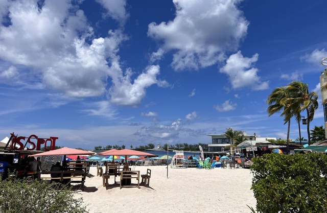 Cozy 1 bedroom Suite in Downtown Nassau - 3 Min from the Beach