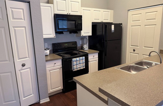 Cozy 1-bedroom with AC, WiFi in charming Plant City