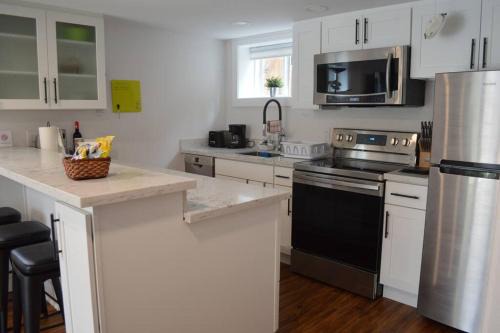 Cozy 1 BR Apartment in NW Seattle w/Private Patio