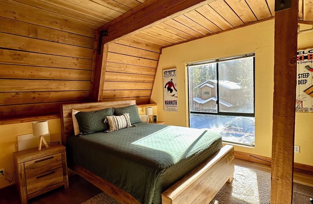 Cozy 1 BR+ Large Loft, 2-Bath – Freshly Remodeled & Ready for Your Adventure!