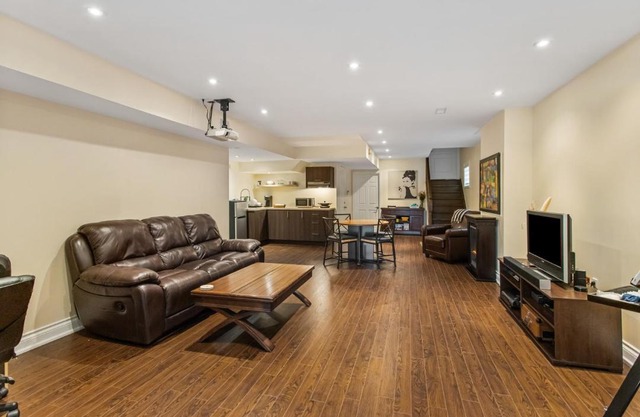 Cozy 1-BR, with Private Patio