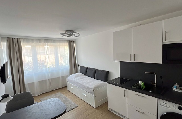 Gemütlcihes 1-Zimmer-Studio mit eigenem EIngang - direkt am Wald.