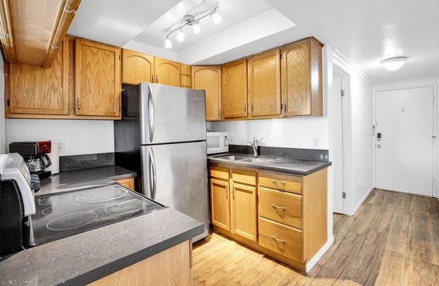 Cozy 1bed apartment in North OC bordering LA County