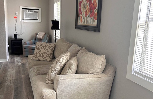 Cozy 1br 1bath with Full Kitchen in Hattiesburg
