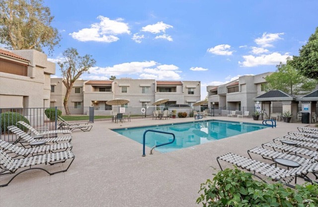 Cozy 1BR Condo w/Gym, Pool & Hot Tub Access