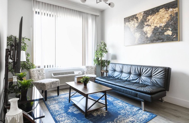 Cozy 1BR next to EWR 0320