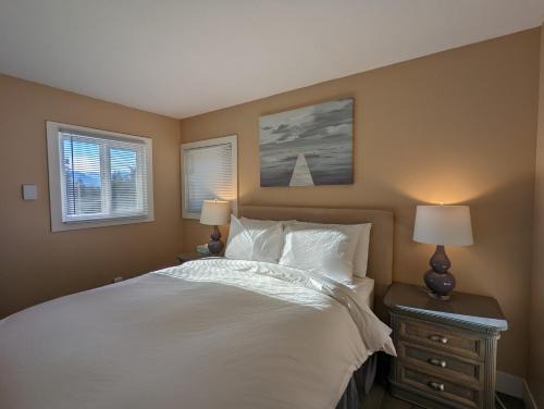Cozy 1BR Walk to Gondola, Sleep 4, Free Parking