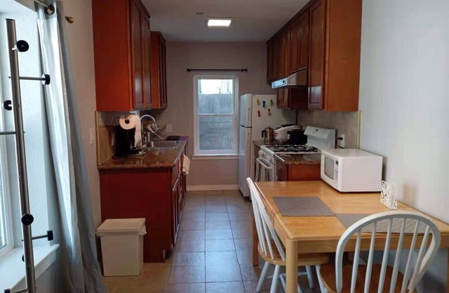 Cozy 2/2 Albany Condo