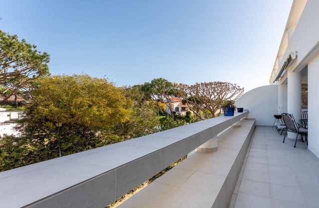 Cozy 2 BDR W/Balcony in Vale do Lobo by LovelyStay