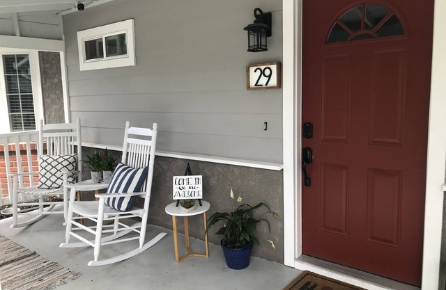 Cozy 2 bed, 2 bath home, walking distance to everything! Big yard. Dog friendly!