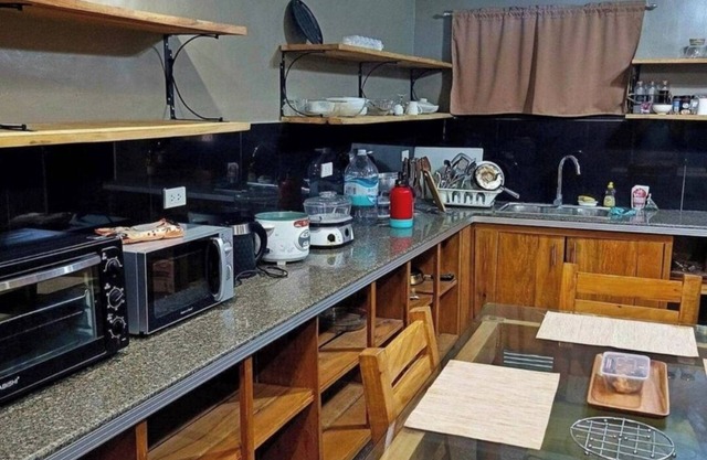 Cozy 2-bedroom townhome in charming General Santos City with WiFi, AC