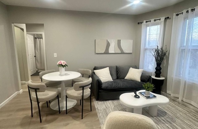 Cozy 2-bedroom apartment Near Six Flags & Attractions