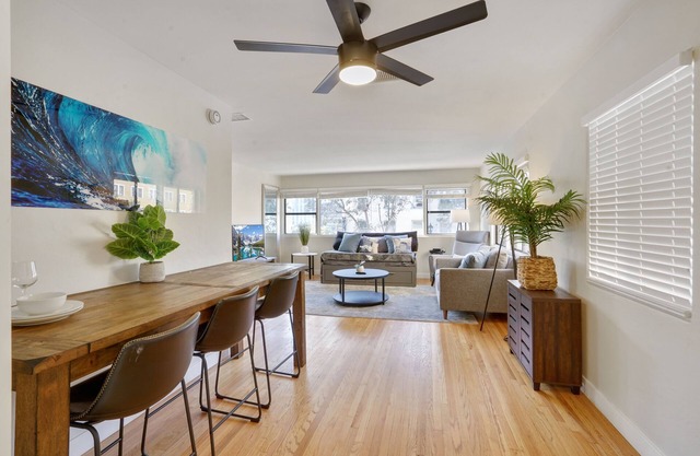 Cozy 2-Bedroom Apartment in Downtown/ Little Italy SD