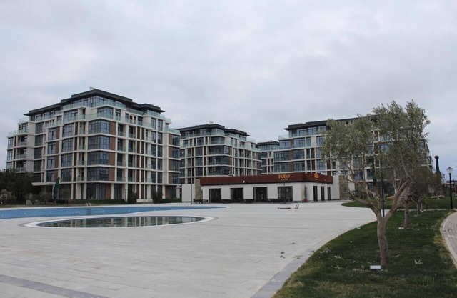 Cozy 2-bedroom apartment in peaceful Nardaran with WiFi, AC