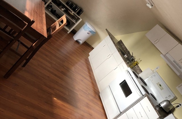 Cozy 2 Bedroom Apartment Hardisty AB Fully Equipped & =Furnished
