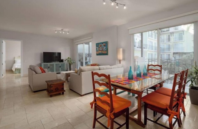Cozy 2 Bedroom apartment