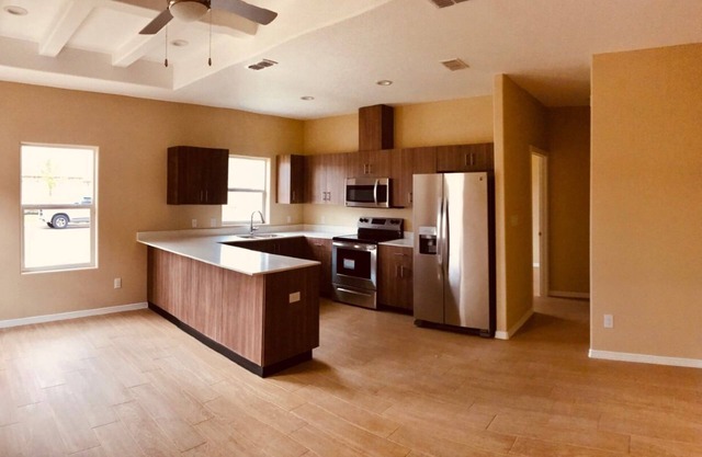 Cozy 2-bedroom apartment with WiFi - Close to Medical Centers- No Cleaning fee