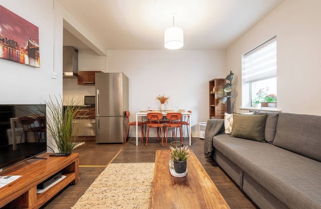 Cozy 2 Bedroom Apt in Dublin City Centre Grafton Street - Free Parking