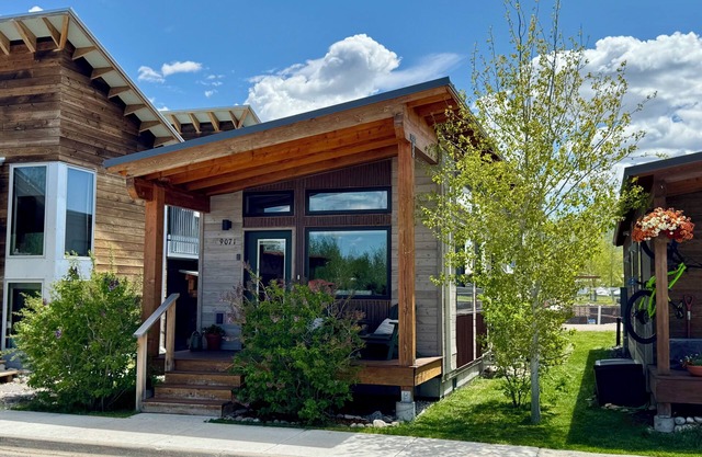 Cozy 2 Bedroom by Teton Pass