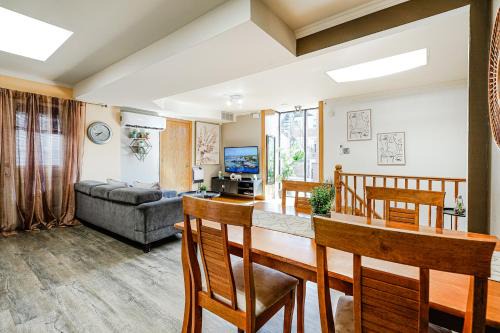 COZY 2 Bedroom