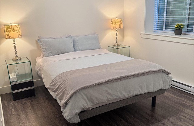 Cozy 2 bedroom basement suite in North Vancouver