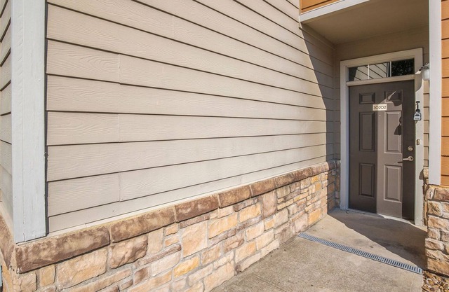 Cozy 2 bedroom Condo in The Woodlands