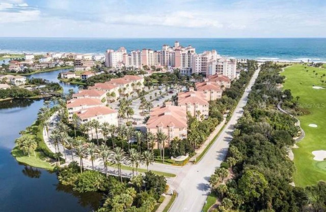Cozy 2-bedroom condo with WiFi, AC in charming Palm Coast - Walk to the ocean!